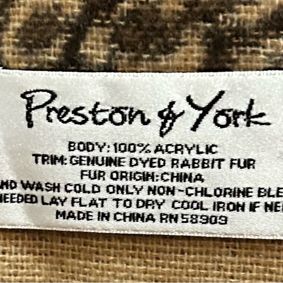 Preston & York Neutral tones Neck scarf - Dyed Rabbit Fur tassels Leopard Print - Picture 3 of 3